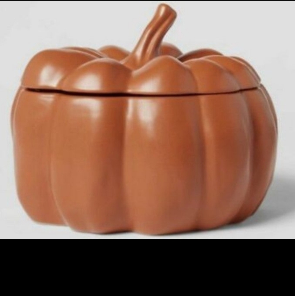 New Threshold Stoneware Pumpkin Tureen Serving Dish
